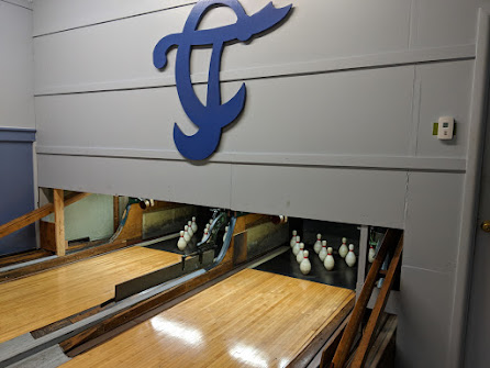 Duckpin bowling lanes at The Thames Club